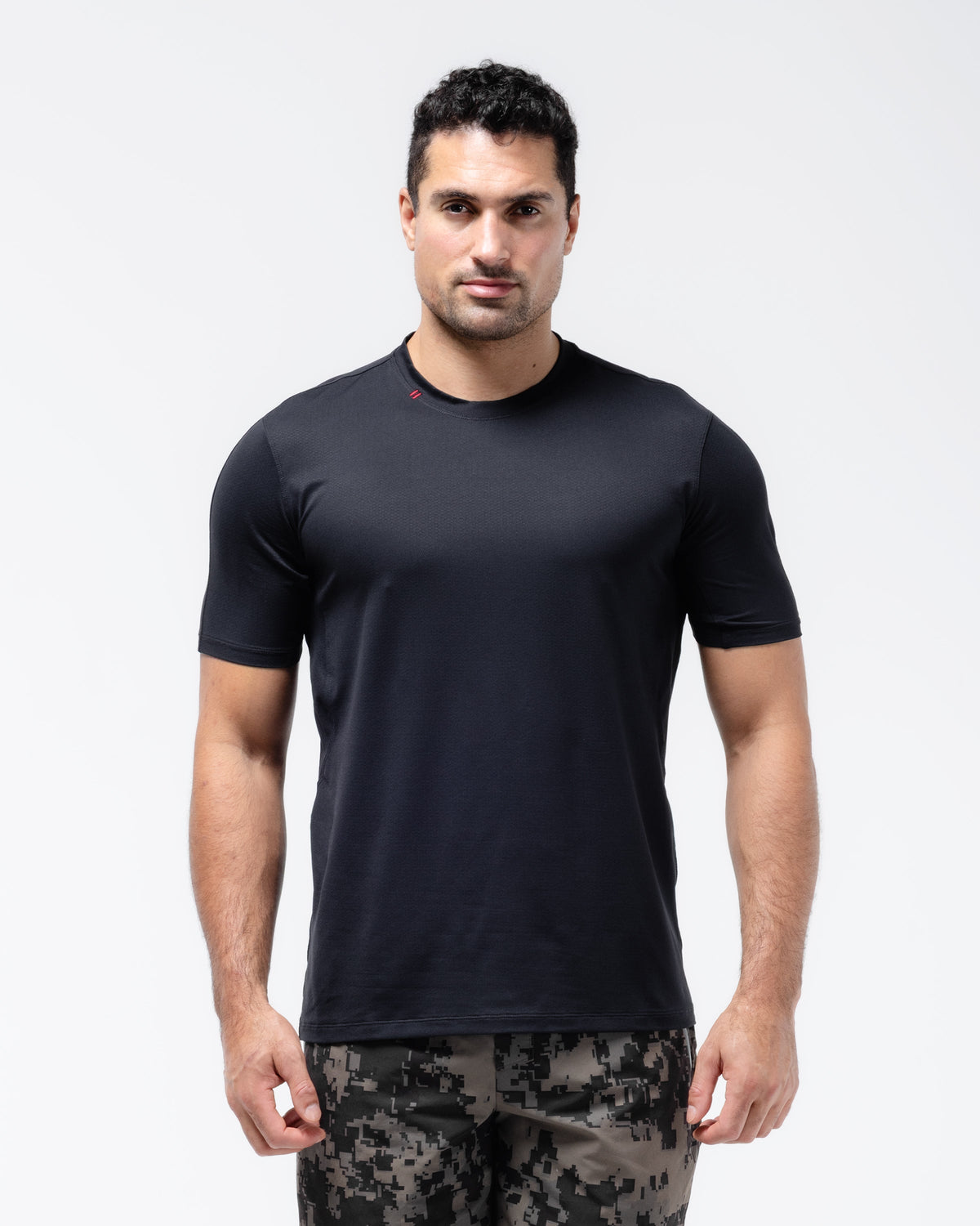 Black Crest Men's Rival Training Tee in Black
