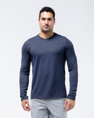 Black Crest Men's Rival Long Sleeve Training Tee in Navy