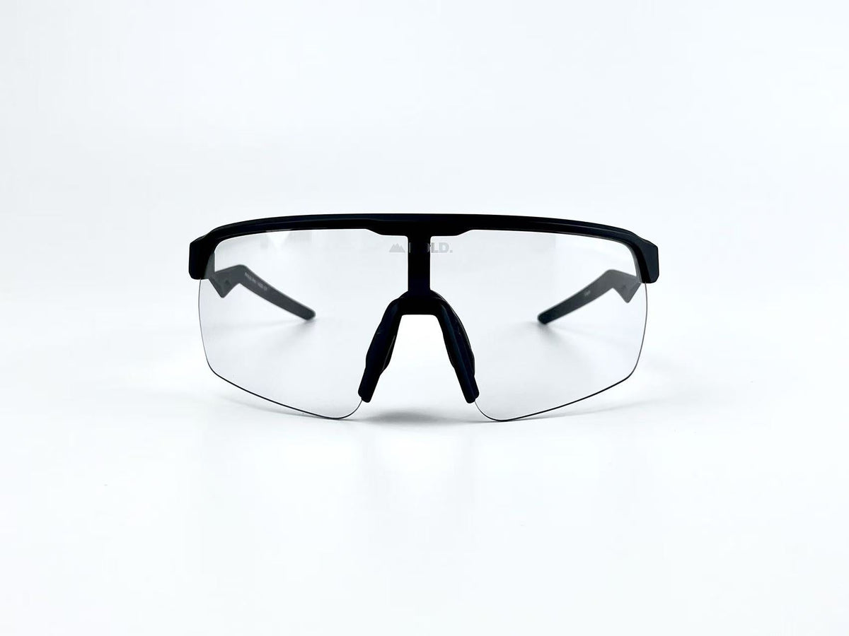 BOLD Flash photochromic sunglasses in black, view 4