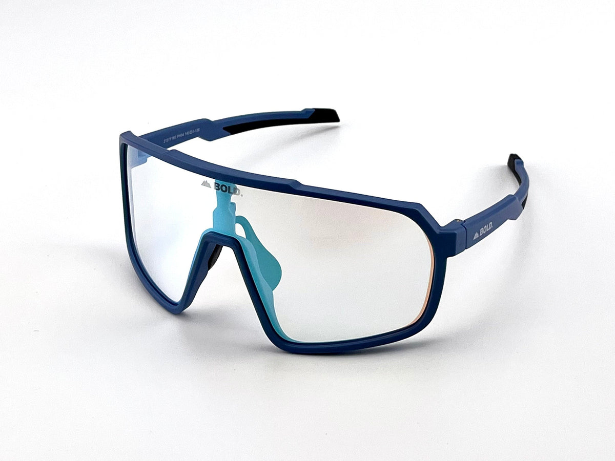 BOLD Slayers oversized photochromic sunglasses in blue, view 3