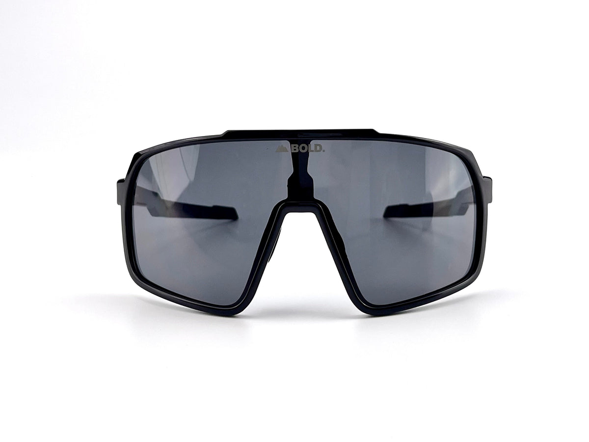 BOLD Slayers oversized sunglasses in black, view 2