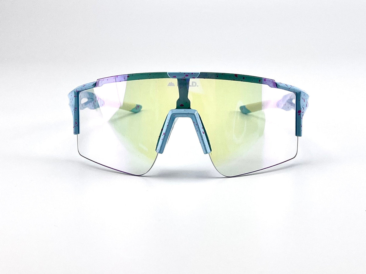 BOLD Wavelength photochromic shield sunglasses in blue, view 4