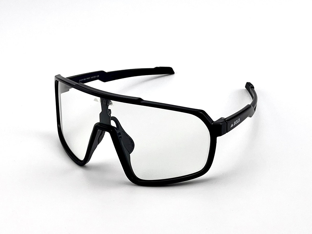 BOLD Slayers oversized photochromic sunglasses in black, view 3