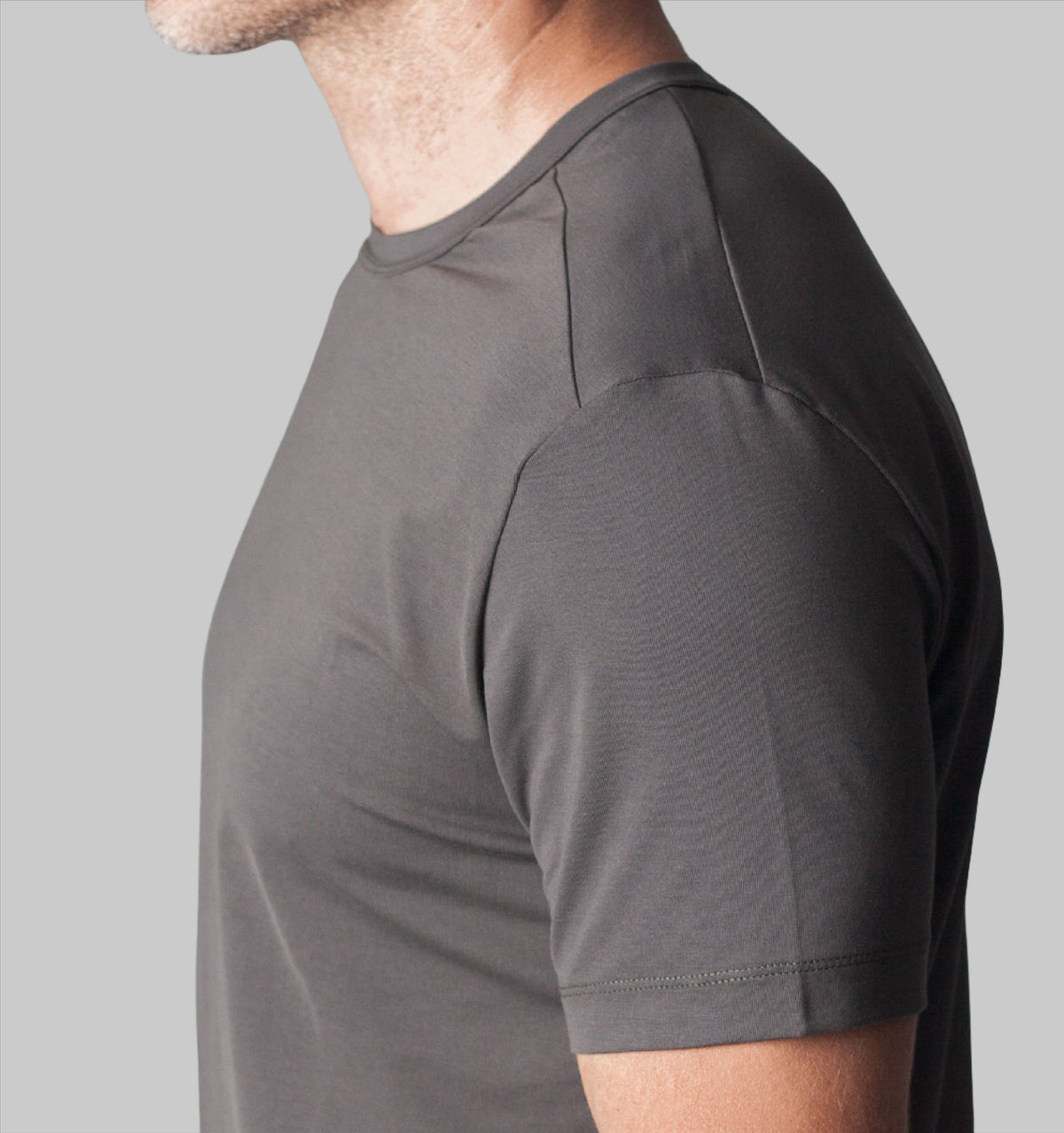 Buki CINQO men's tech tee raven, image 5 of 7