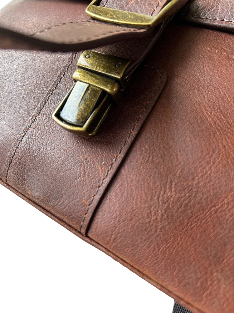 Miami Leathers Cambridge full grain leather compact messenger bag, brown, image 4 of 5