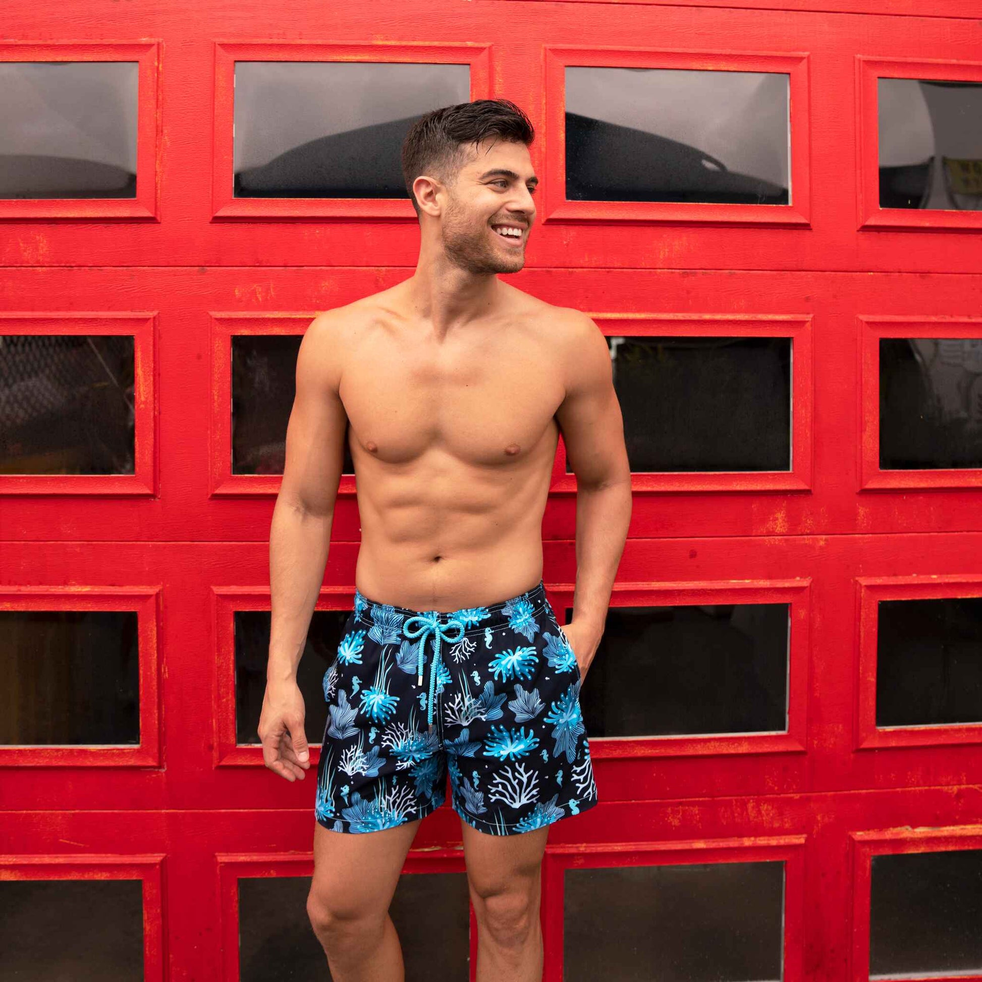 length:classic corales hybrid short lifestyle