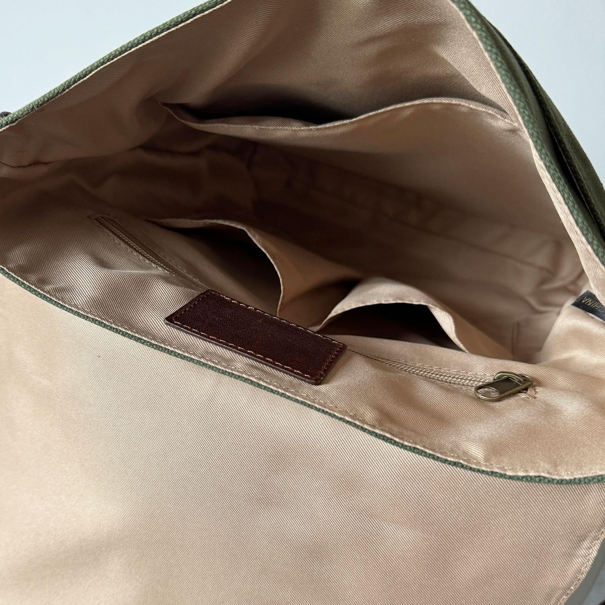 Miami Leathers Maxwell compact waxed canvas messenger bag, image 3 of 10
