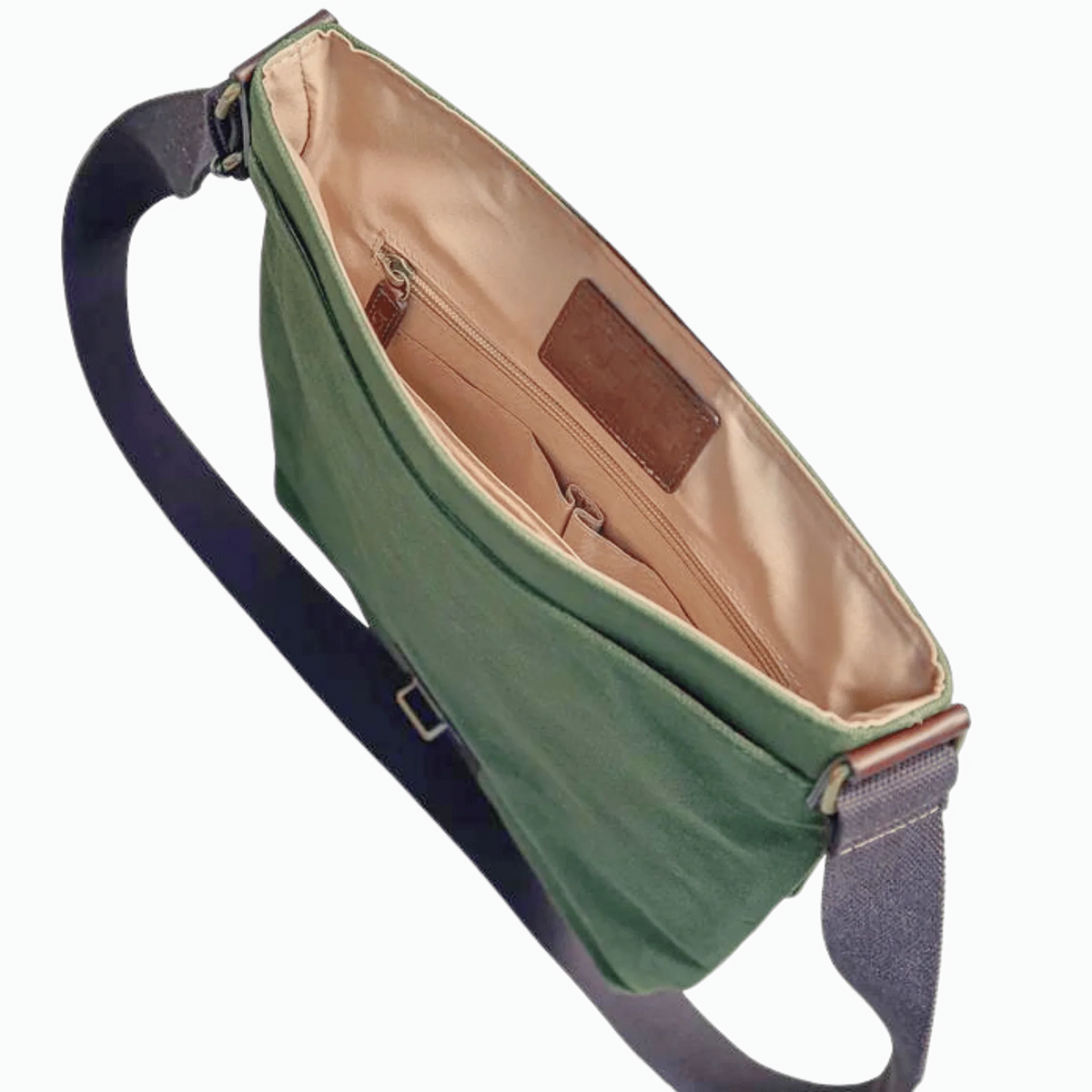 Miami Leathers Maxwell compact waxed canvas messenger bag, image 4 of 10