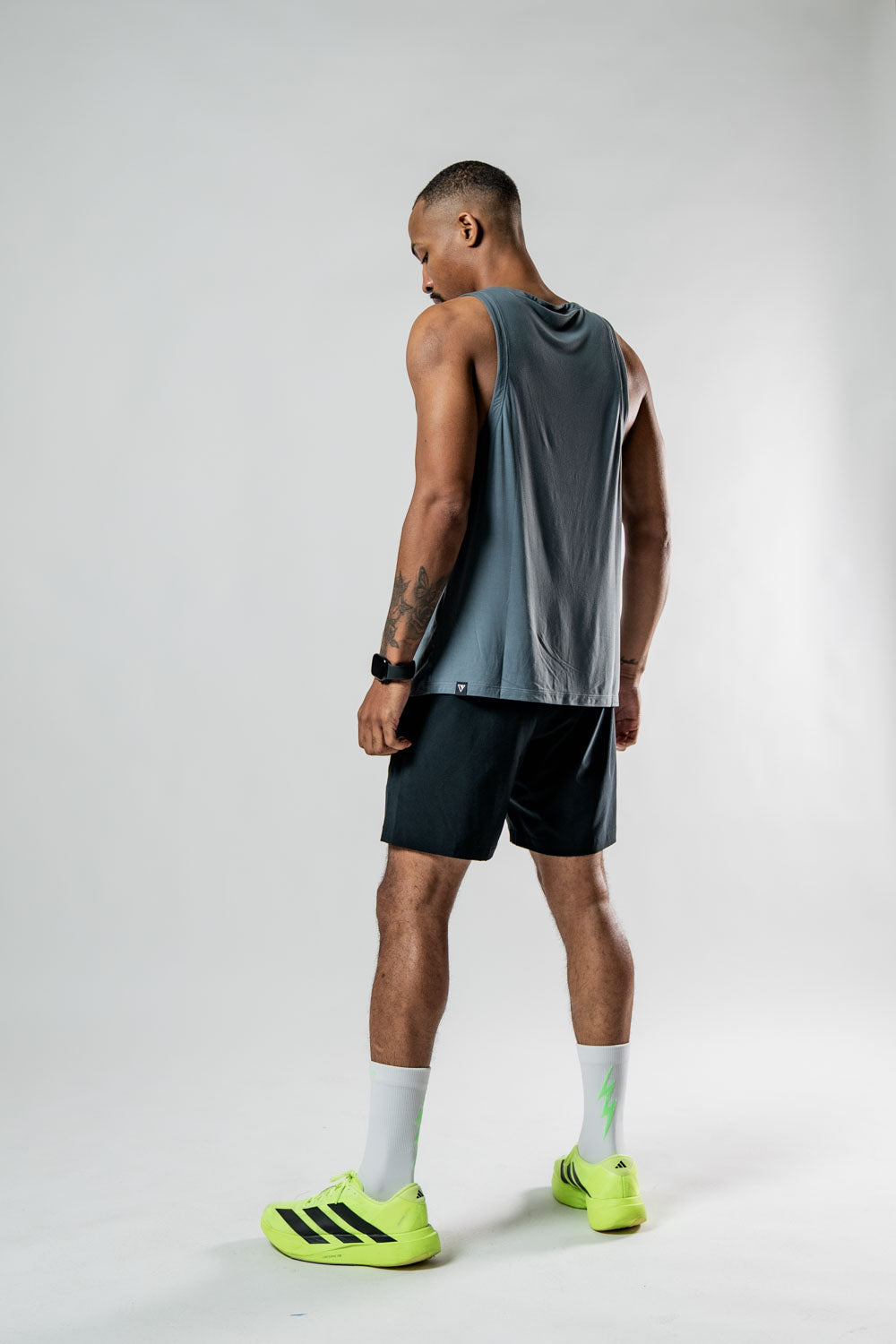 Varlo Men's Terra Recovery Tank in Ash Gray, view 8