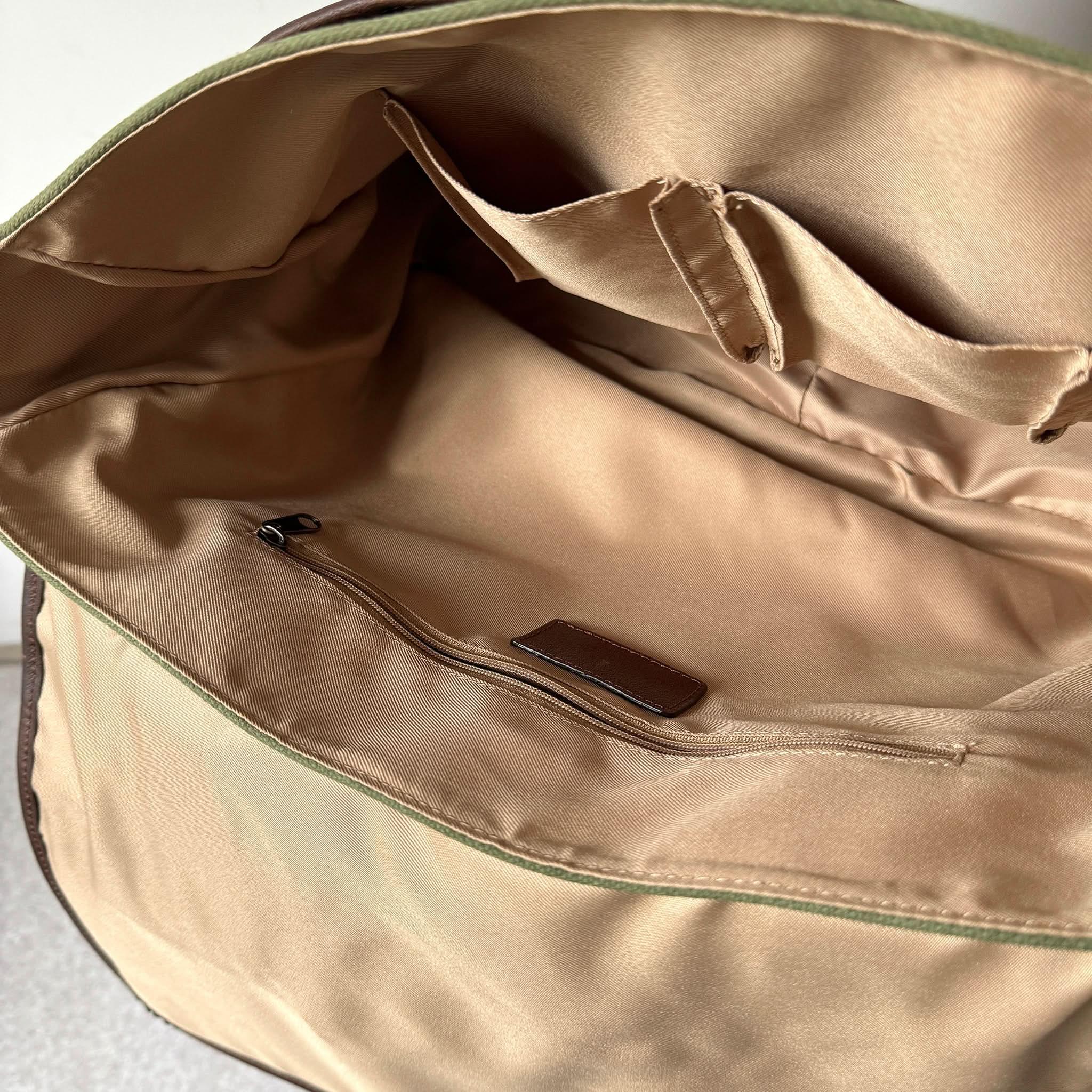 Miami Leathers Maxwell classic waxed canvas laptop messenger bag, image 5 of 10