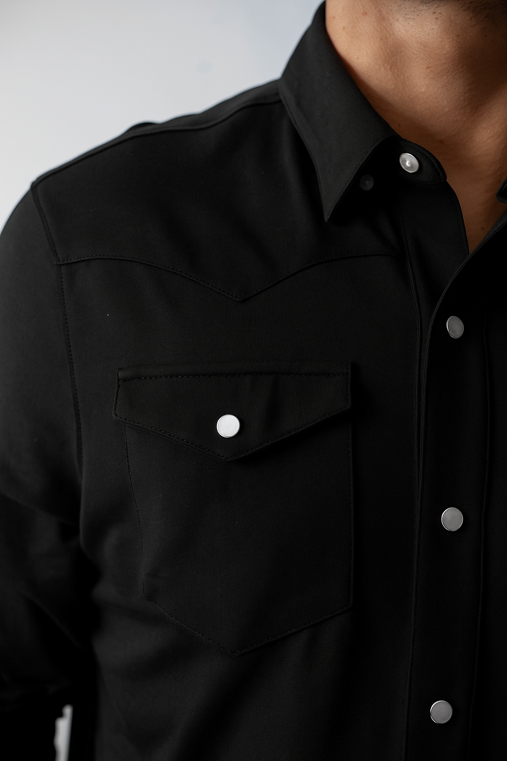 Buki CINQO Western Tech Shirt in Black, view 3