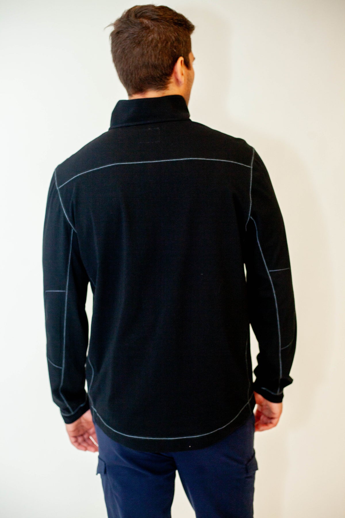 Buki CINQO travel half zip 2 pack black and white, image 7 of 8