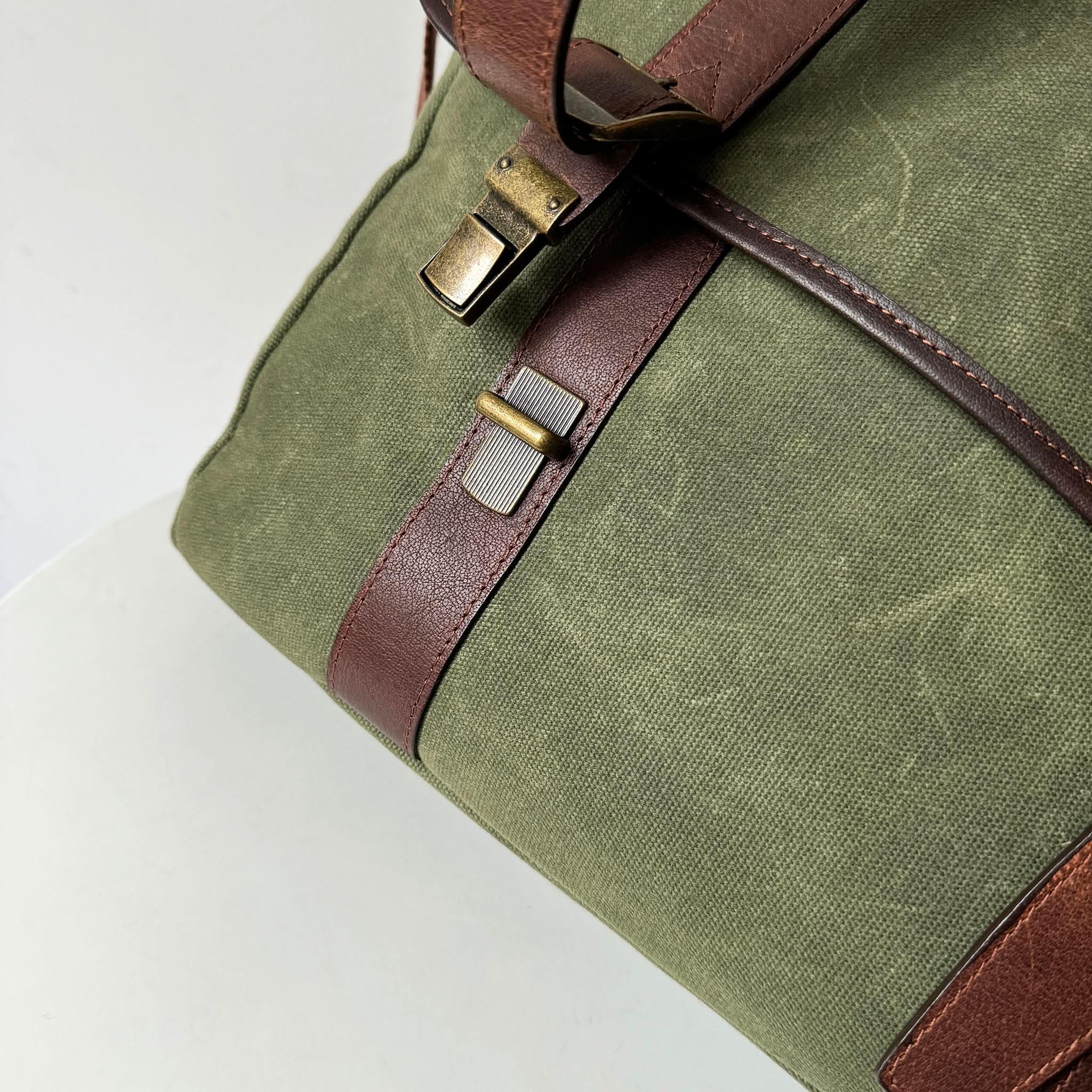 Miami Leathers Maxwell classic waxed canvas laptop messenger bag, image 8 of 10